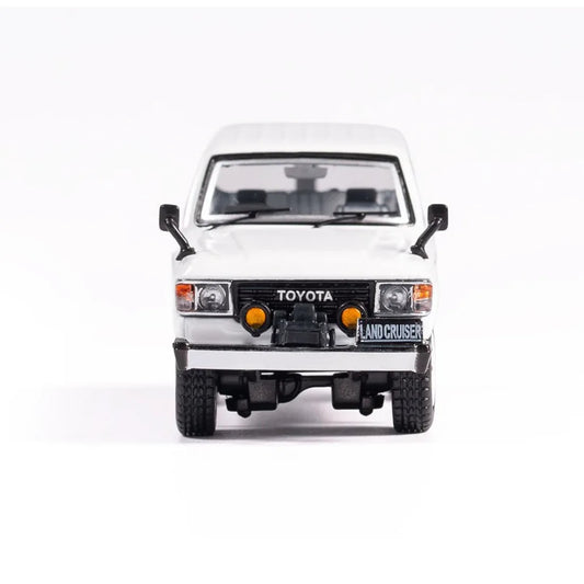 Toyota Land Cruiser 60 1982 (White) | GCD 1:64 | Diecast