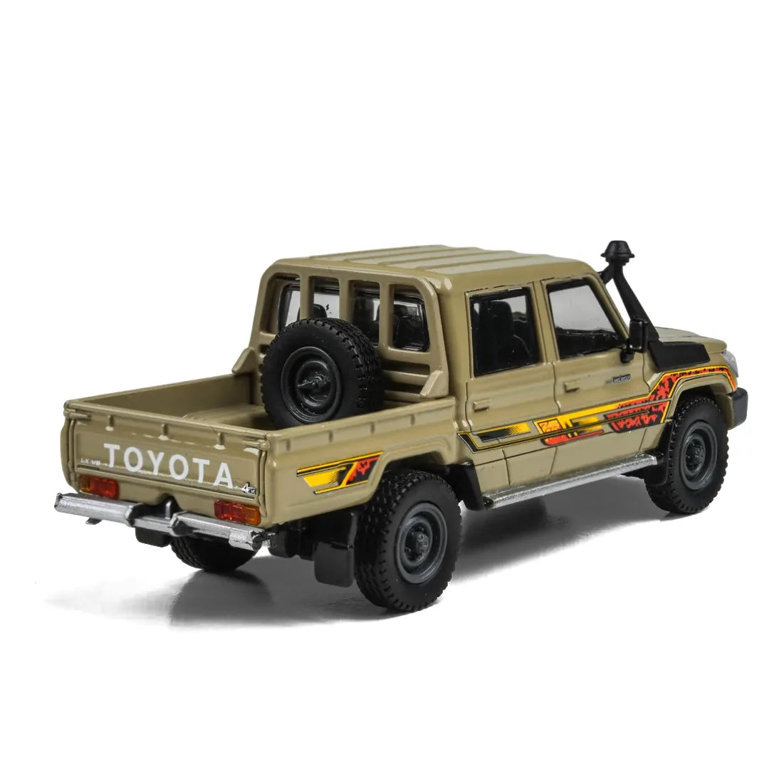 Toyota Land Cruiser 79 Double Cab 2014 (Sandy Taupe) | Para64 1:64 | Diecast