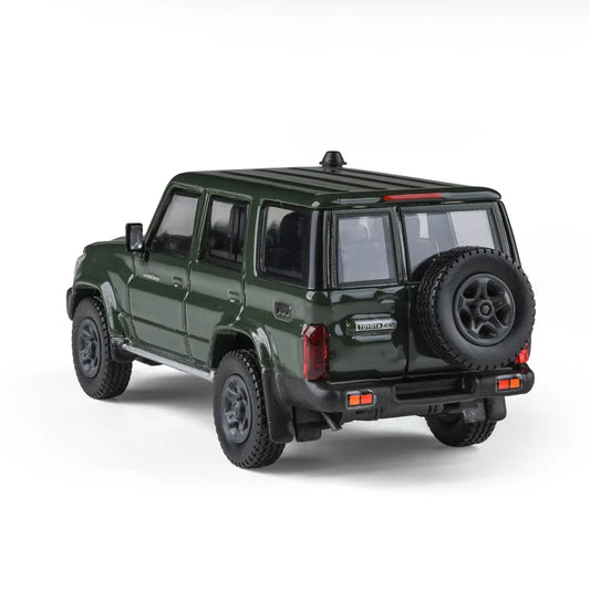 Toyota Land Cruiser 76 2014 (Military Green) | Para64 1:64 | Diecast