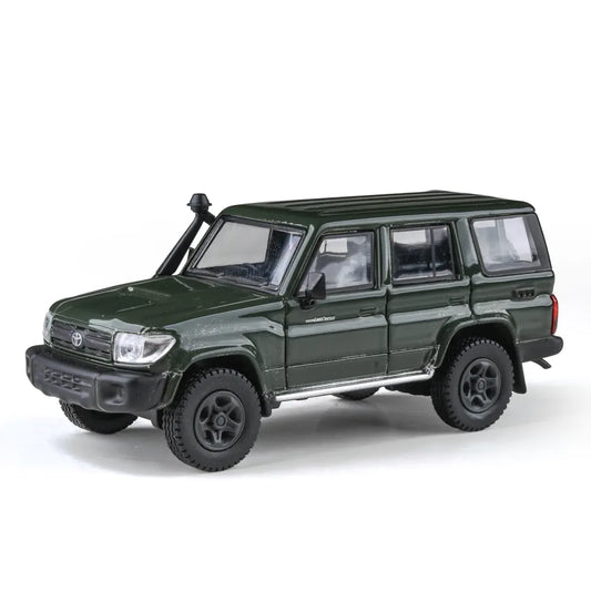 Toyota Land Cruiser 76 2014 (Military Green) | Para64 1:64 | Diecast