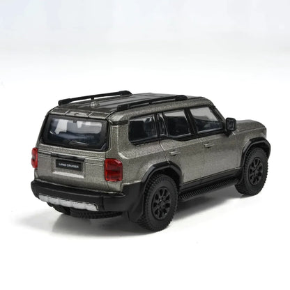 Toyota Land Cruiser 250 Prado 2024 (Silver) | Para64 1:64 | Diecast