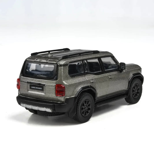 Toyota Land Cruiser 250 Prado 2024 (Silver) | Para64 1:64 | Diecast