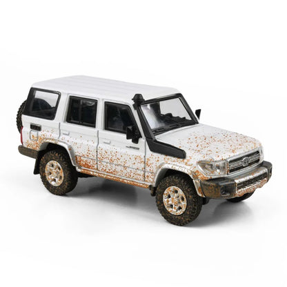 Toyota Land Cruiser 76 Off-Road Effect 2014 (White) | Para64 1:64 | Diecast