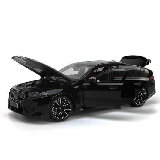 BMW M5 G90 2024 (Black) | Minichamps 1:18 | Diecast