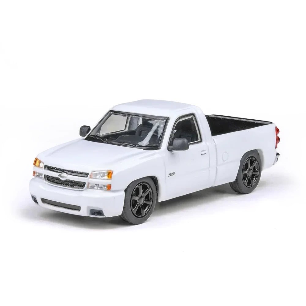 Chevrolet Silverado SS Clone “Cateye” Single Cab 2006 | Para64 1:64 | Diecast