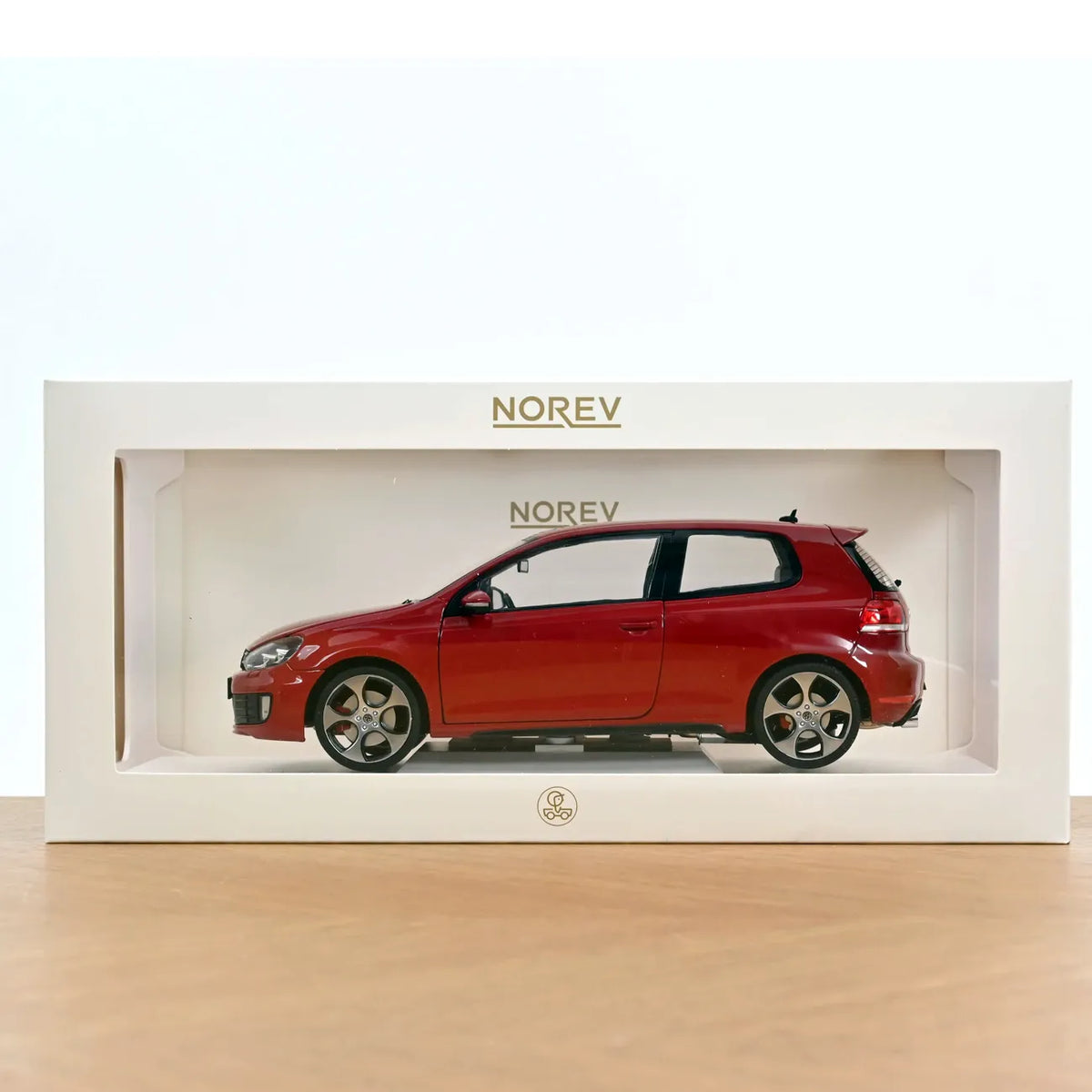 Volkswagen Golf VI GTI 2009 (Tornado Red) | Norev 1:18 | Diecast