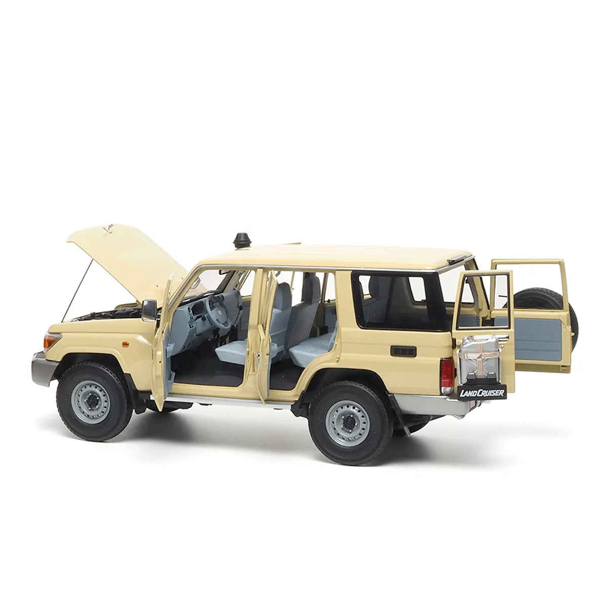 Toyota Land Cruiser 76 2017 (Desert Beige) | Almost Real 1:18 | Premium Diecast