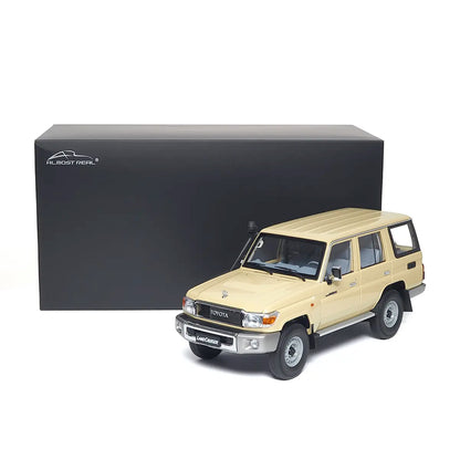 Toyota Land Cruiser 76 2017 (Desert Beige) | Almost Real 1:18 | Premium Diecast
