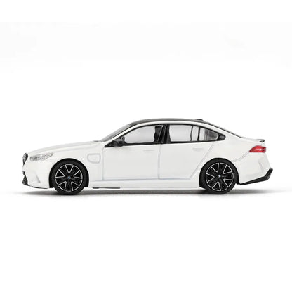 BMW M5 (Alpine White) | Mini GT 1:64 | Diecast