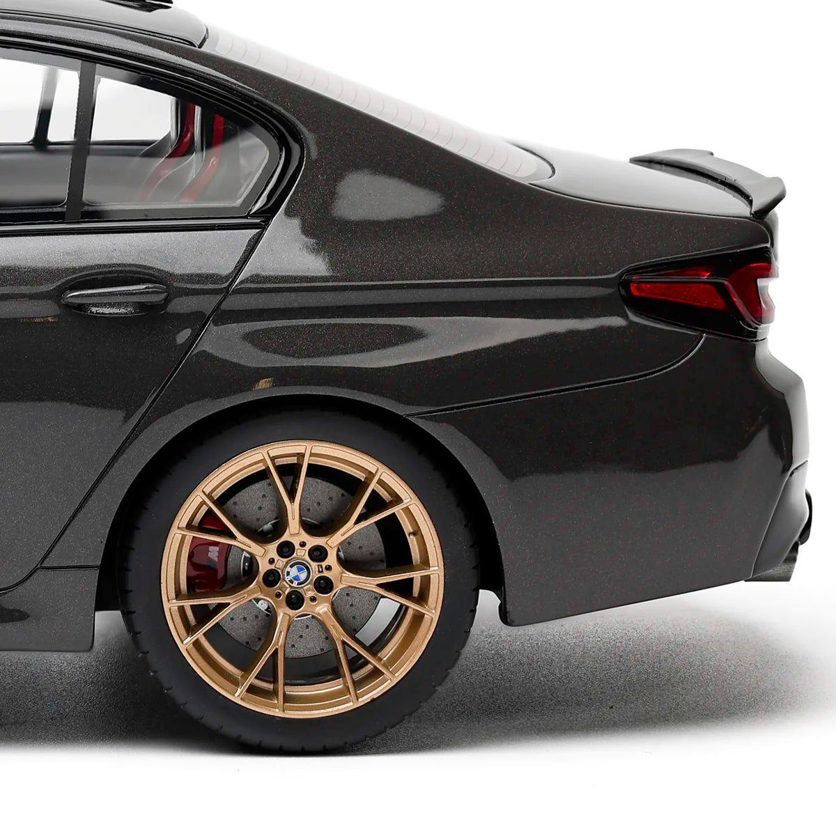 BMW M5 CS F90 2021 (Brands Hatch Grey) | GT Spirit 1:18 | Resin