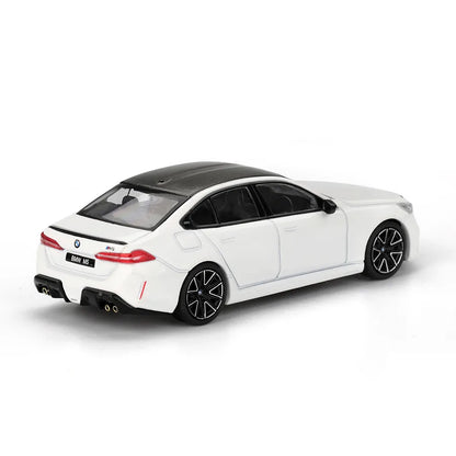 BMW M5 (Alpine White) | Mini GT 1:64 | Diecast