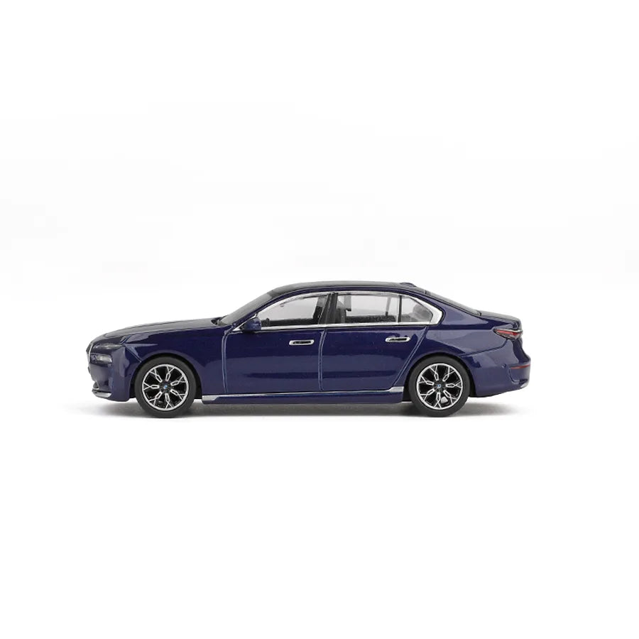 BMW i7 xDrive60 (Tanzanite Blue Metallic) | Mini GT 1:64 | Diecast