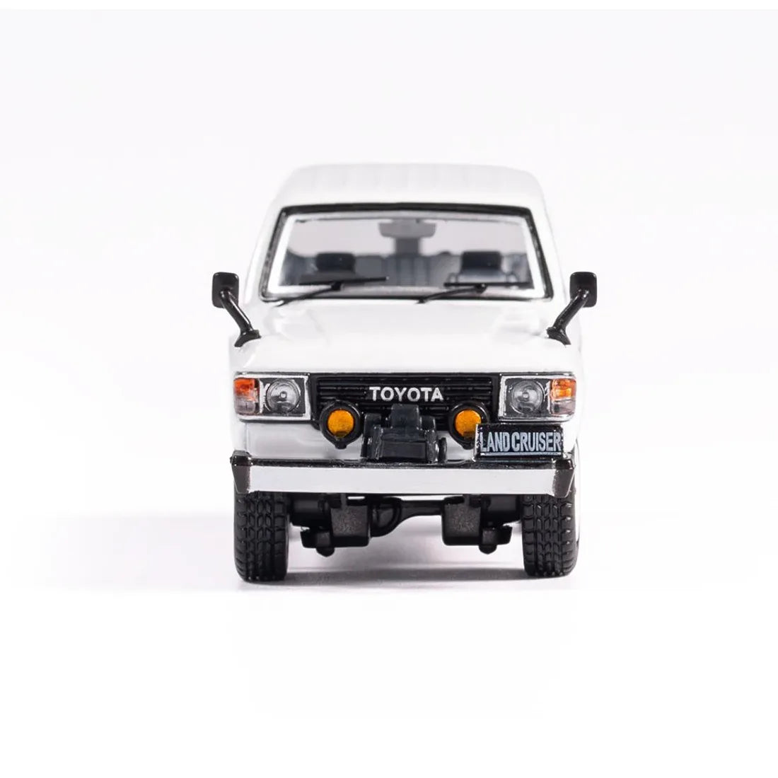 Toyota Land Cruiser 60 1982 (White) | GCD 1:64 | Diecast
