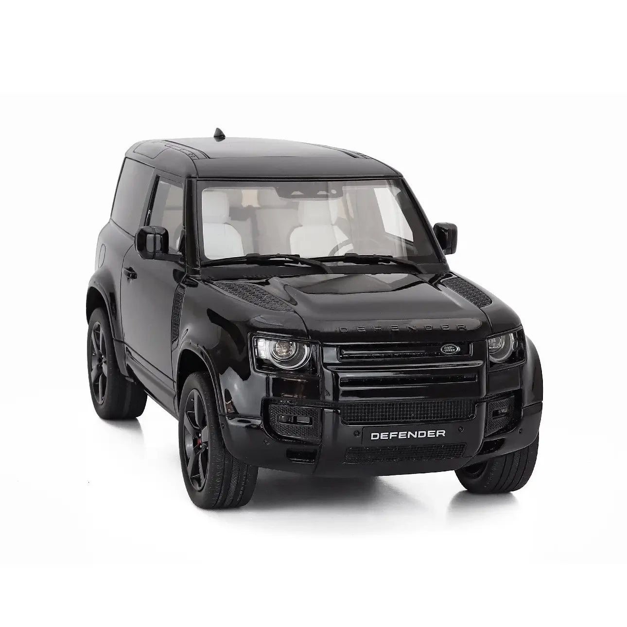 Land Rover Defender 90 X-Dynamic HSE (Black) | GT Spirit 1:18 | Resin