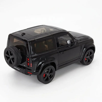 Land Rover Defender 90 X-Dynamic HSE (Black) | GT Spirit 1:18 | Resin