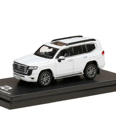 Toyota Land Cruiser 300 (JA300W) ZX 2024 (White Pearl) | Hobby Japan 1:64 | Diecast
