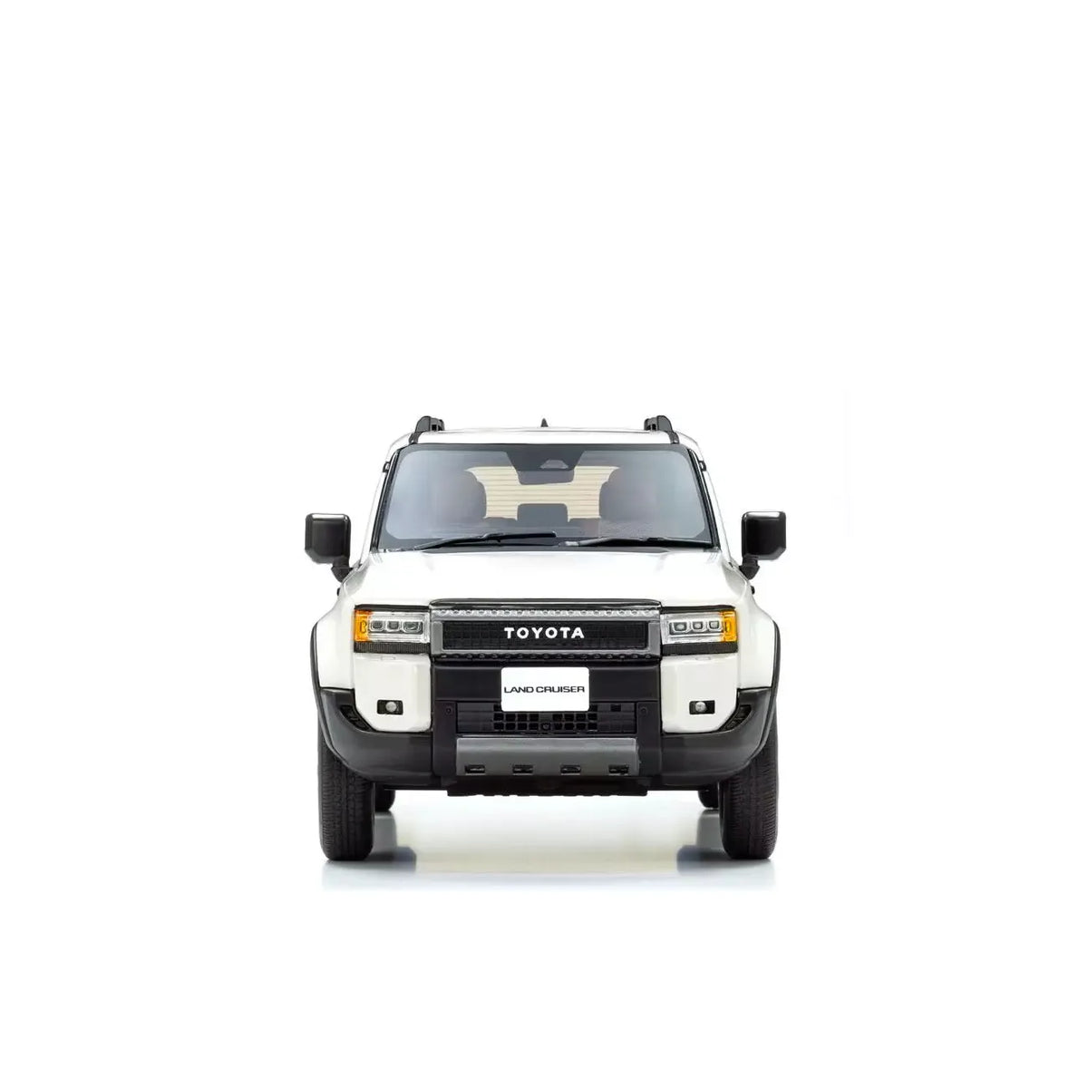 Toyota Land Cruiser 250 2024 (White) | Kyosho Samurai 1:18 | Resin