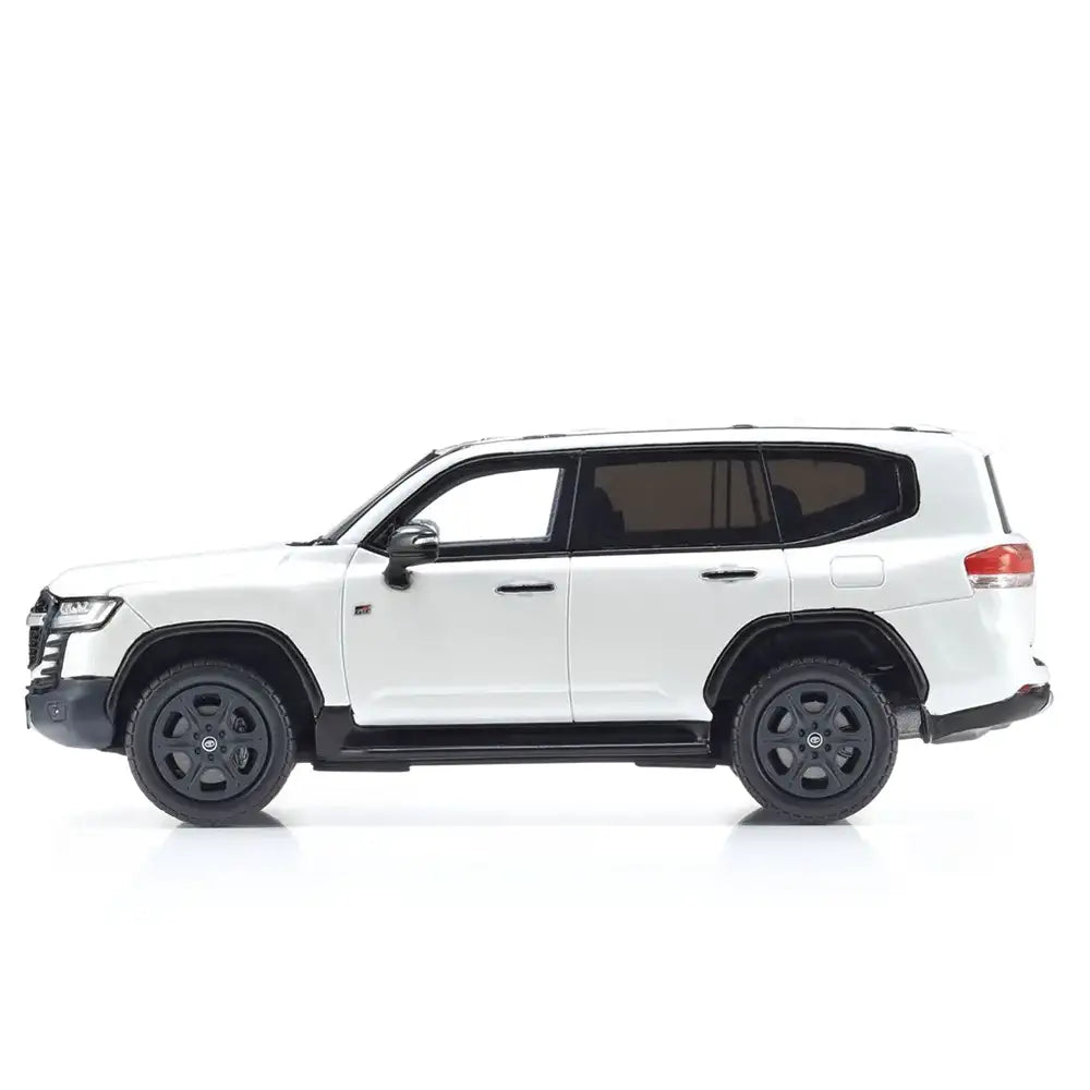 Toyota Land Cruiser 300 GR Sport (White) | Kyosho 1:43 | Diecast
