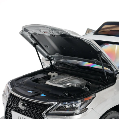 Lexus LX570 (Silver) | LCD Models 1:18 | Premium Diecast