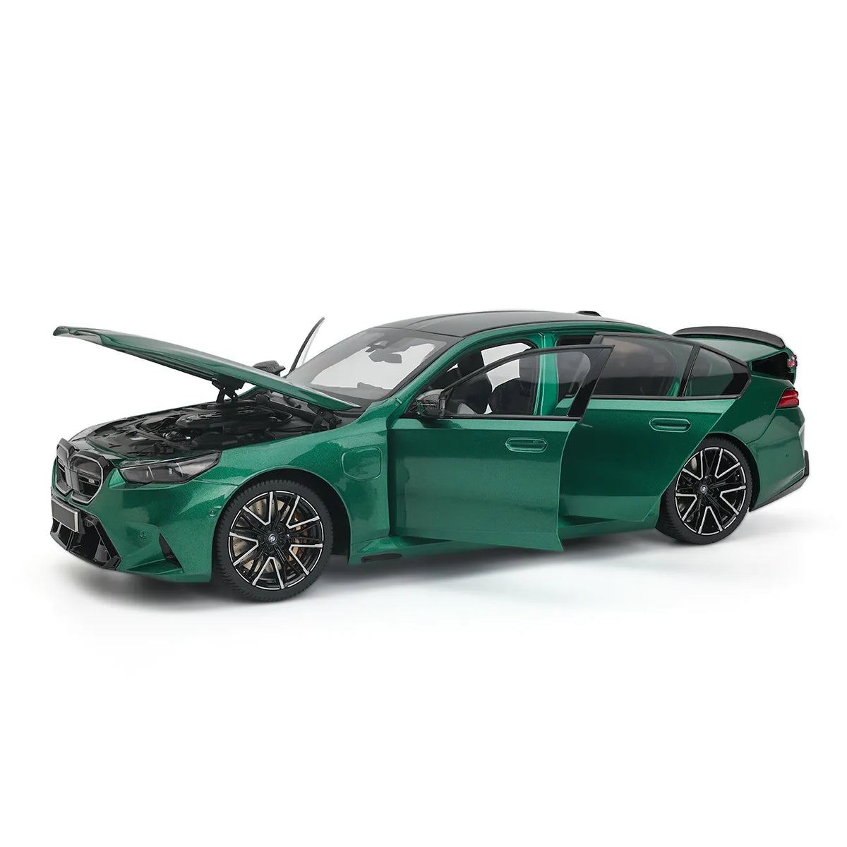 BMW M5 G90 2024 (Green Metallic) | Minichamps 1:18 | Diecast