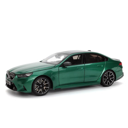 BMW M5 G90 2024 (Green Metallic) | Minichamps 1:18 | Diecast
