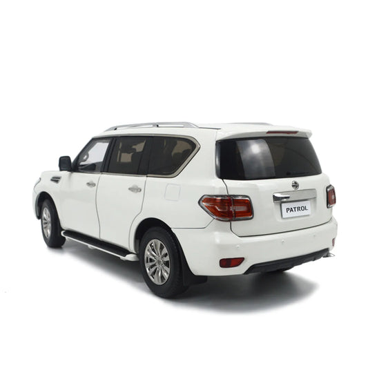 Nissan Patrol (Y62) 2018 White | Paudi Model 1:18 | Premium Diecast
