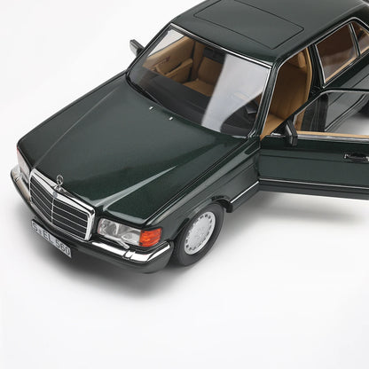 مرسيدس بنز 560 SEL (W126) موديل 1989 (أخضر) | نوريف 1:18 إصدار الوكيل | دايكاست