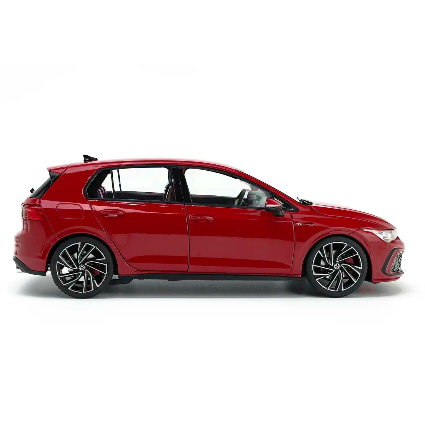 Volkswagen Golf VIII GTI 2020 (Tornado Red) | Norev 1:18 | Premium Diecast