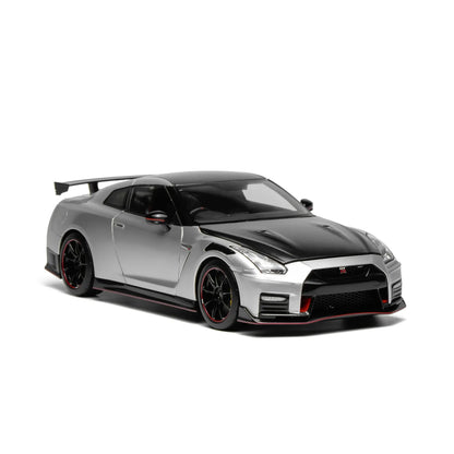 Nissan GT-R NISMO (R35) Special Edition 2022 (Ultimate Metal Silver) | MotorHelix 1:18 | Diecast