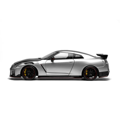 Nissan GT-R NISMO (R35) Special Edition 2022 (Ultimate Metal Silver) | MotorHelix 1:18 | Diecast