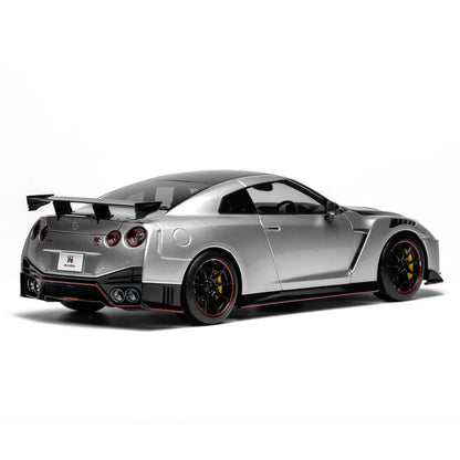 Nissan GT-R NISMO (R35) Special Edition 2022 (Ultimate Metal Silver) | MotorHelix 1:18 | Diecast