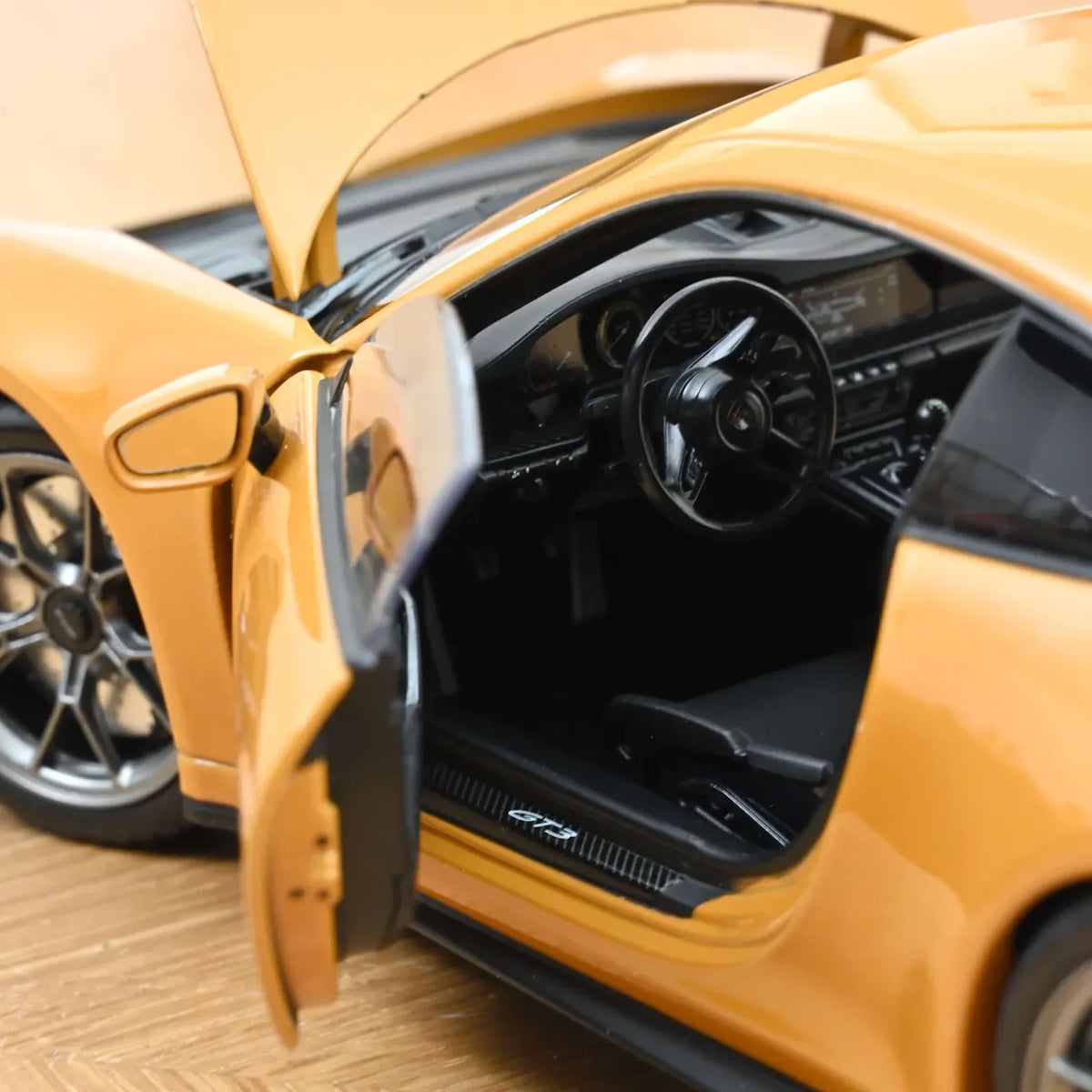 Porsche 911 GT3 (992) (Bahama Yellow) | Norev 1:18 | Diecast
