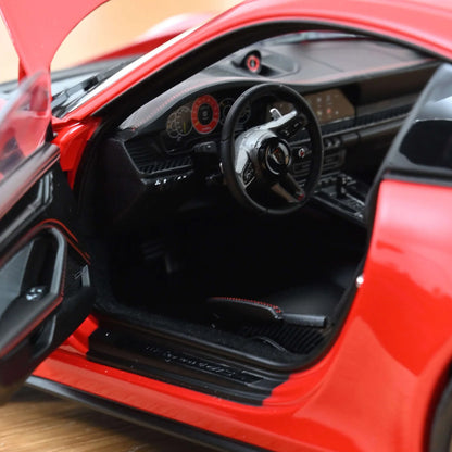 Porsche 911 Carrera 4 GTS (992.2) 2025 (Guards Red) | Norev 1:18 | Diecast