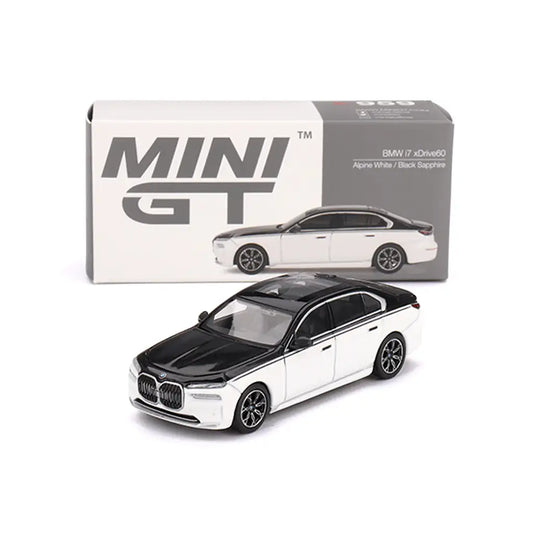 BMW i7 xDrive60 (Alpine White / Black Sapphire) | Mini GT 1:64 | Diecast