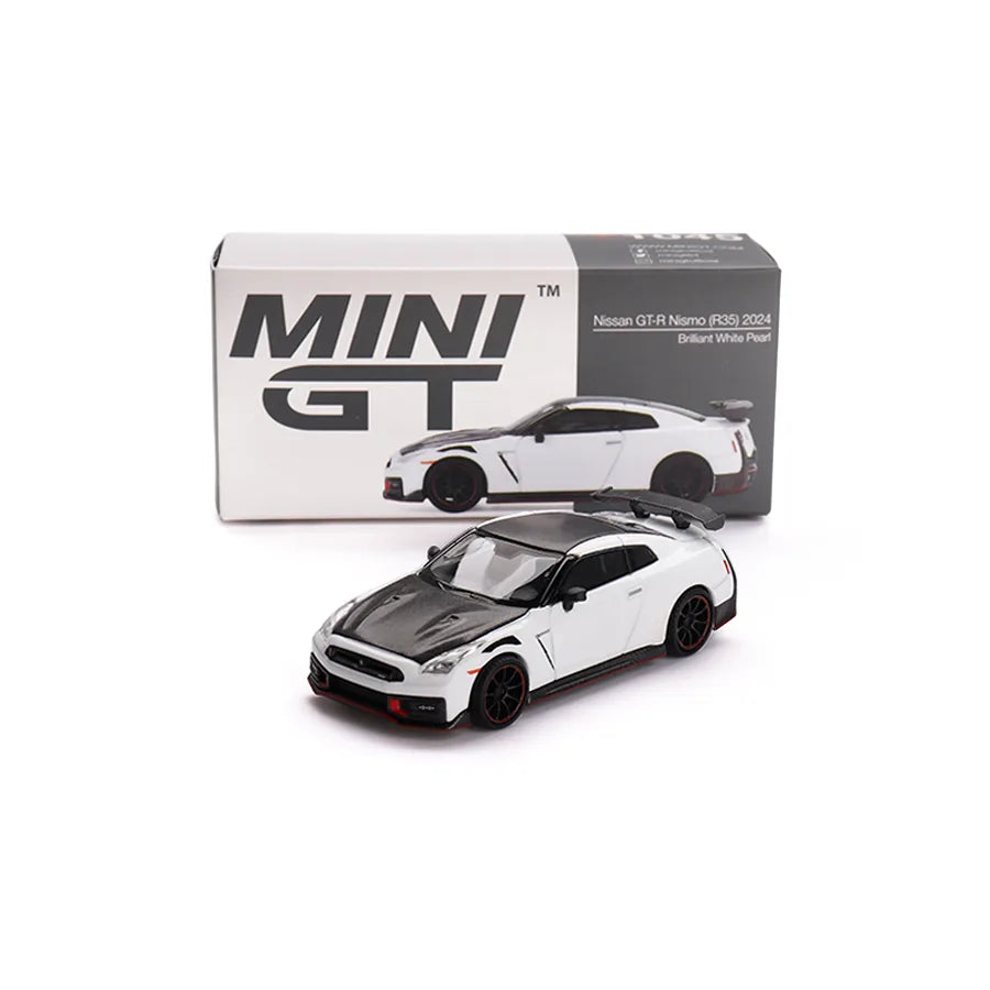 Nissan GT-R NISMO 2024 Brilliant White Pearl | MINI GT 1:64 Diecast